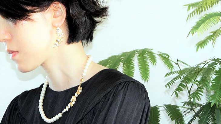 A photo of a cotton pearl necklace recommended for mothers raising children3