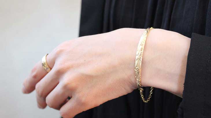Image-photo-of-bracelet