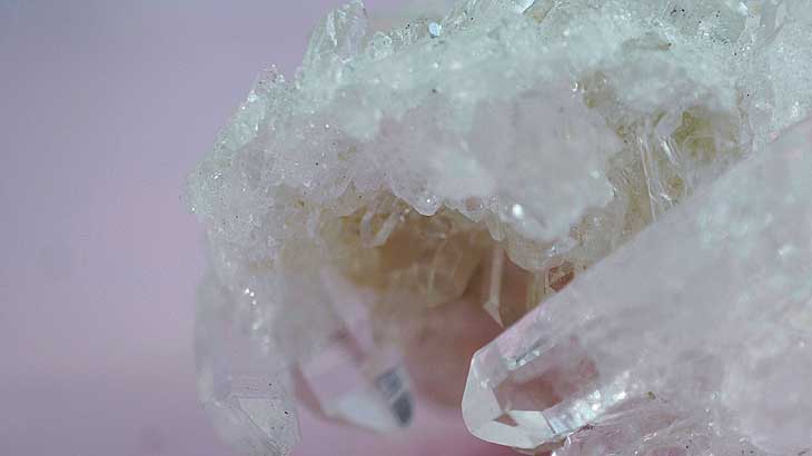 Photos-of-the-rough-crystal4
